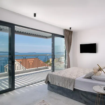 Luxury Adriatica-*heated Pool-sauna-jacuzzi* * Trogir