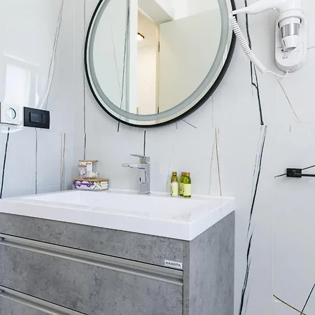 Вилла Luxury Adriatica-*heated Pool-sauna-jacuzzi* Трогир