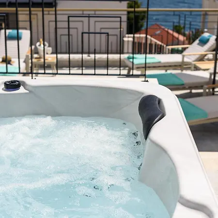Luxury Adriatica-*heated Pool-sauna-jacuzzi* Willa *