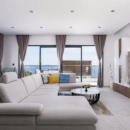 Willa Luxury Adriatica-*heated Pool-sauna-jacuzzi* Trogir