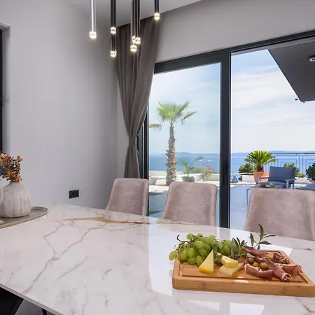 Luxury Adriatica-*heated Pool-sauna-jacuzzi* Trogir