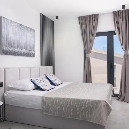 Luxury Adriatica-*heated Pool-sauna-jacuzzi*