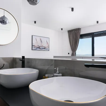 Luxury Adriatica-*heated Pool-sauna-jacuzzi* Вилла Трогир