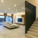 Luxury Adriatica-*heated Pool-sauna-jacuzzi* Villa *