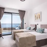 Luxury Adriatica-*heated Pool-sauna-jacuzzi*