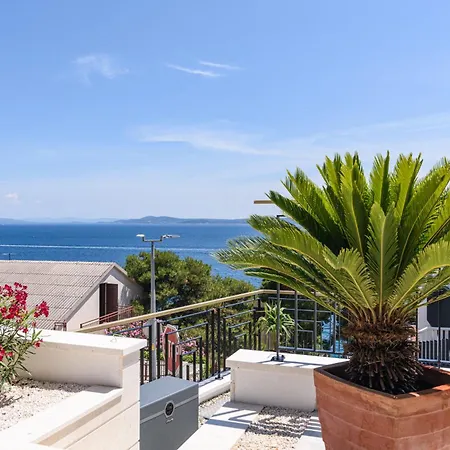 Luxury Adriatica-*heated Pool-sauna-jacuzzi* Trogir