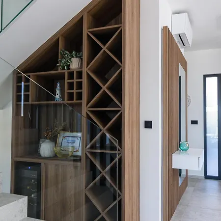 Villa Luxury Adriatica-*heated Pool-sauna-jacuzzi* Trogir