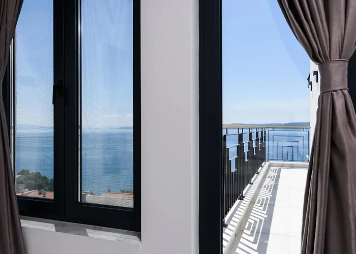 Luxury Adriatica-*heated Pool-sauna-jacuzzi* Trogir